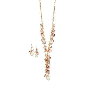 Avon Signature Collection Pure Elegance Pearlesque Cluster Necklace & Earrings